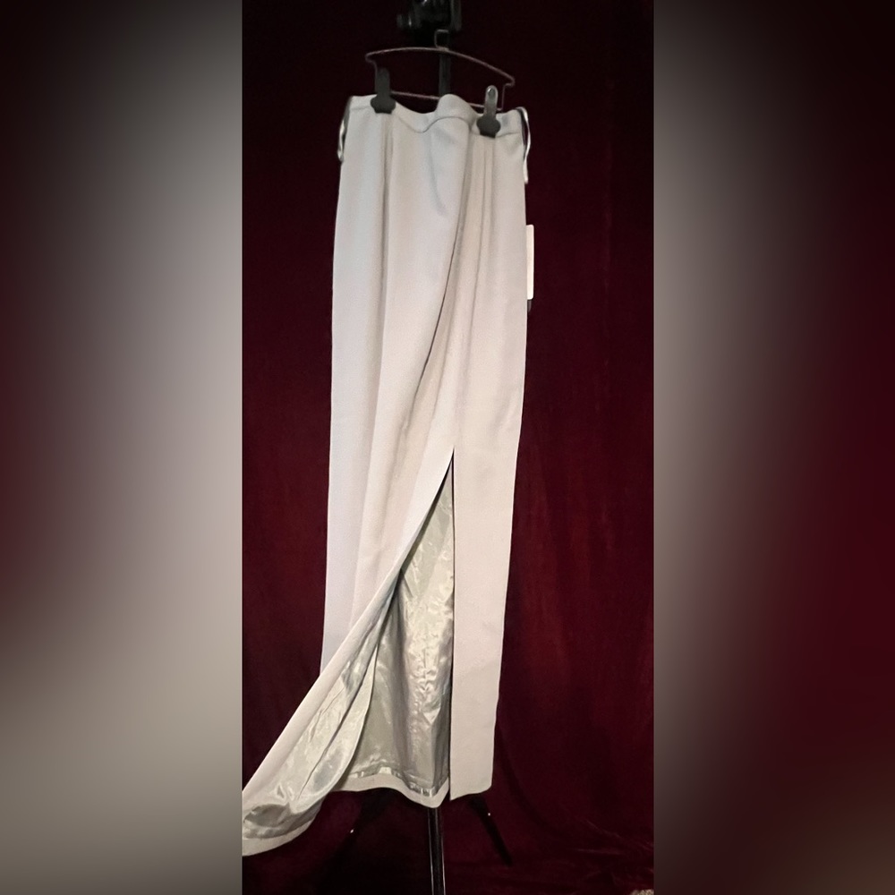 Adrianna Papell Women's Slit-Front Skirt Crepe Column Skirt size 6. New.